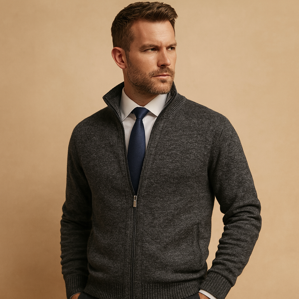 Men’s warm zip-up cardigan with a modern design, ideal for autumn and winter everyday wear.