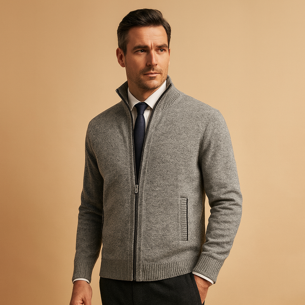 Men’s warm zip-up cardigan with a modern design, ideal for autumn and winter everyday wear.