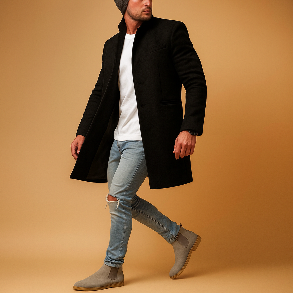 Men’s casual winter coat with a relaxed fit and insulated lining, suitable for everyday wear and leisure during cold autumn and winter days.