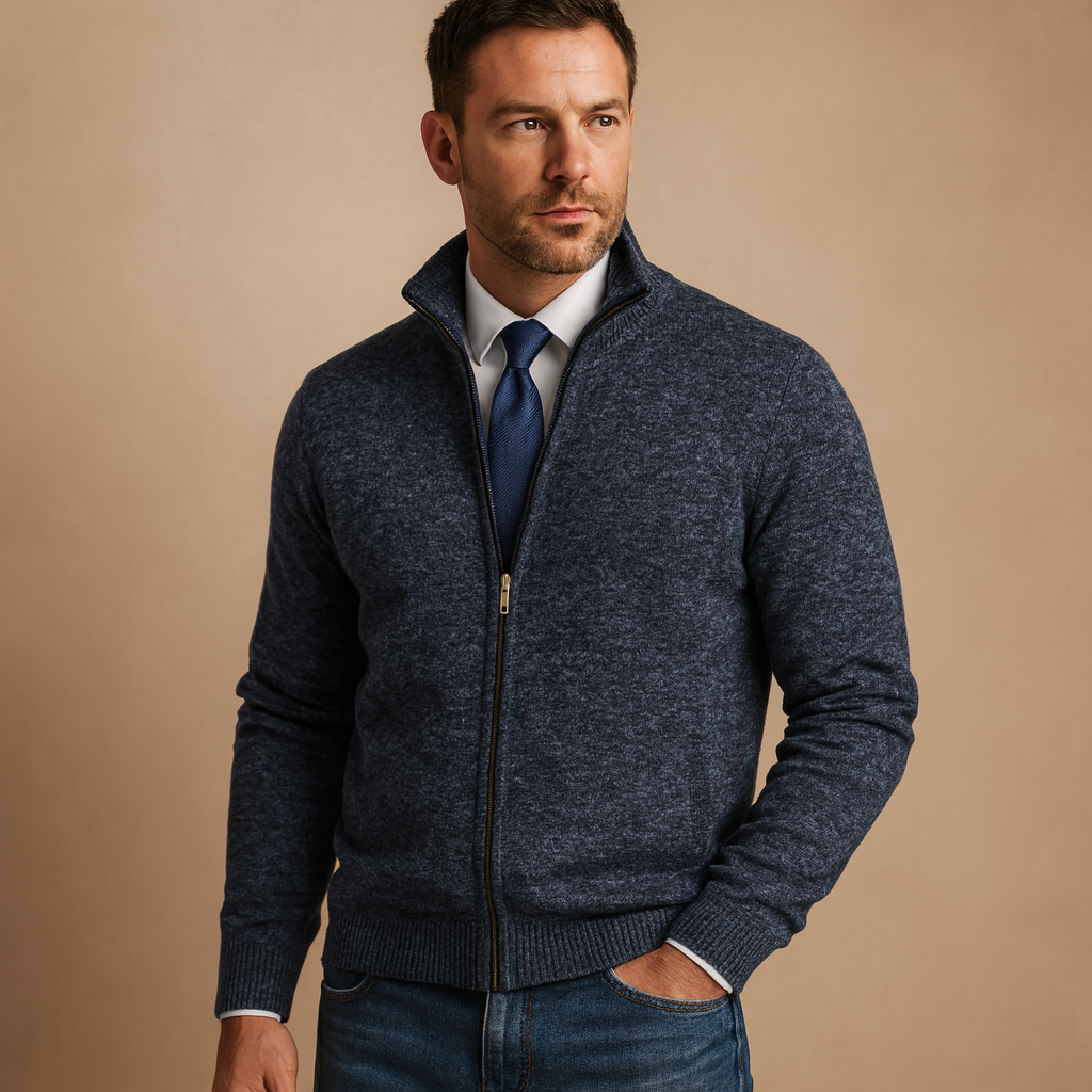 Men’s warm zip-up cardigan with a modern design, ideal for autumn and winter everyday wear.