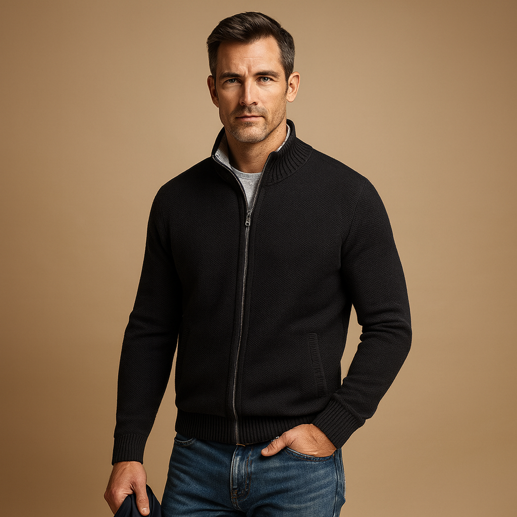 Men’s warm zip-up cardigan with a modern design, ideal for autumn and winter everyday wear.